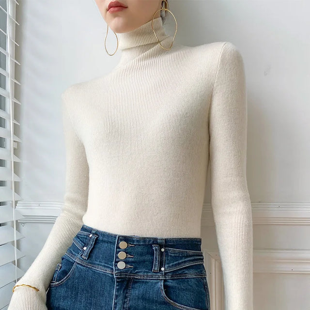 Maggie - Women's Ribbed Cashmere Turtleneck